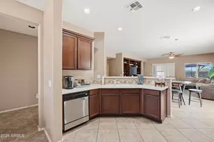 11713 W Daley Ln, Sun City, AZ 85373 - Photo 13