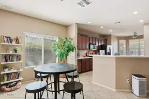 11713 W Daley Ln, Sun City, AZ 85373 - Photo 9