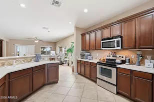 11713 W Daley Ln, Sun City, AZ 85373 - Photo 15