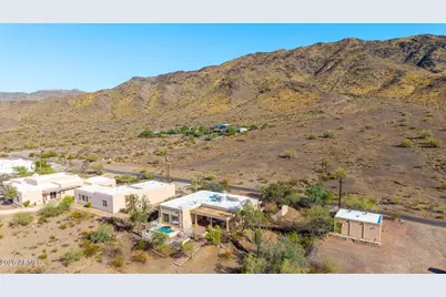 2324 W Sunrise Drive, Phoenix, AZ 85041 - Photo 3