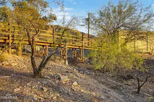 2324 W Sunrise Dr, Phoenix, AZ 85041 - Photo 19