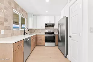 19028 N 45th Dr, Glendale, AZ 85308 - Photo 9
