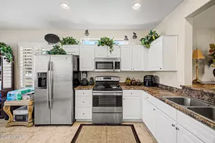 16429 W Peppertree Ct, Surprise, AZ 85387 - Photo 13