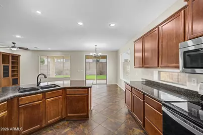 13156 W Chaparosa Way, Peoria, AZ 85383 - Photo 35