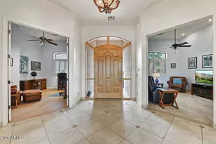 14 W Summerset Dr, Phoenix, AZ 85085 - Photo 9