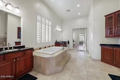 14 W Summerset Drive, Phoenix, AZ 85085 - Photo 17