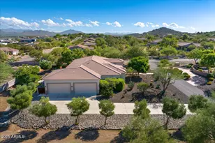 14 W Summerset Dr, Phoenix, AZ 85085 - Photo 5