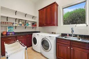 14 W Summerset Dr, Phoenix, AZ 85085 - Photo 21