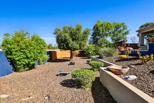 14 W Summerset Dr, Phoenix, AZ 85085 - Photo 29
