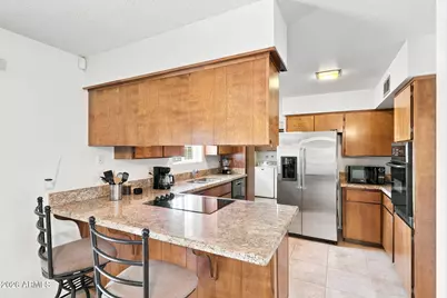 4231 W Purdue Avenue, Phoenix, AZ 85051 - Photo 15