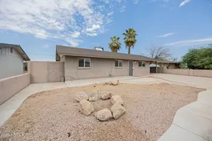 2062 E Nancy Ln, Phoenix, AZ 85042 - Photo 3