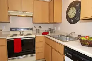 8344 N 67th Ave, Glendale, AZ 85302 - Photo 3