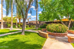 3036 N 32nd St, Phoenix, AZ 85018 - Photo 33