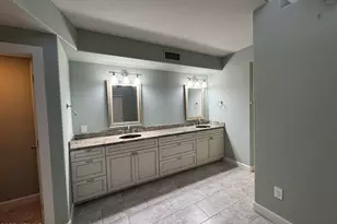 8100 E Camelback Rd, Scottsdale, AZ 85251 - Photo 23