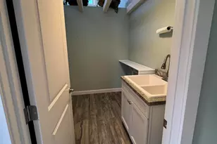 8100 E Camelback Rd, Scottsdale, AZ 85251 - Photo 29