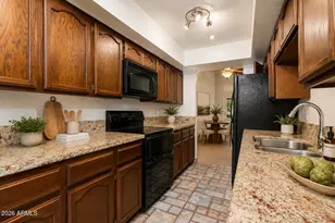 7263 N 6th Way, Phoenix, AZ 85020 - Photo 9