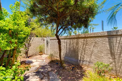 7263 N 6th Way, Phoenix, AZ 85020 - Photo 31