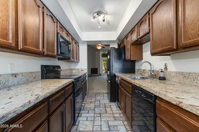 7263 N 6th Way, Phoenix, AZ 85020 - Photo 11