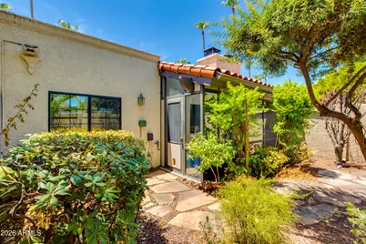 7263 N 6th Way, Phoenix, AZ 85020 - Photo 1