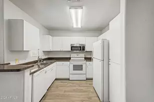 1295 N Ash St, Gilbert, AZ 85233 - Photo 11