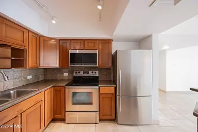 6502 N Central Avenue #C103, Phoenix, AZ 85012 - Photo 13