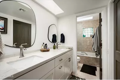 5101 N Casa Blanca Drive #Unit 215, Paradise Valley, AZ 85253 - Photo 15