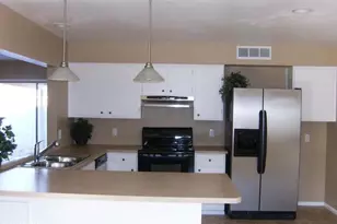 642 W Magdalena Dr, Tempe, AZ 85283 - Photo 1