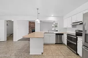 642 W Magdalena Dr, Tempe, AZ 85283 - Photo 11