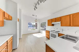 7594 W Citrus Way, Glendale, AZ 85303 - Photo 7