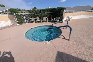 2929 E Broadway Rd, Mesa, AZ 85204 - Photo 31