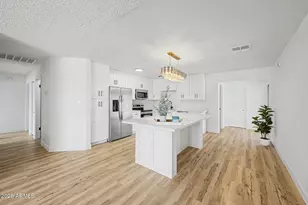 7202 W Shangri La Rd, Peoria, AZ 85345 - Photo 7