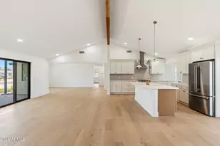 8912 N 17th Ave, Phoenix, AZ 85021 - Photo 9