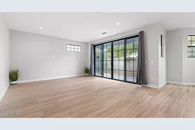 2601 N 27th Street #2, Phoenix, AZ 85008 - Photo 3