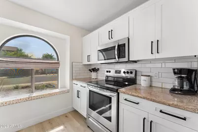 18372 N 88th Avenue, Peoria, AZ 85382 - Photo 17