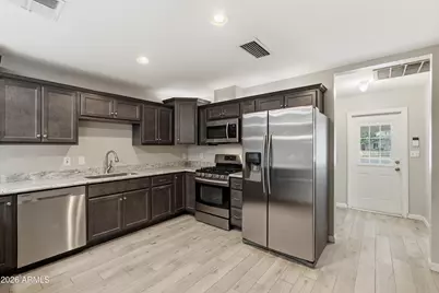 7838 N 37th Avenue, Phoenix, AZ 85051 - Photo 17