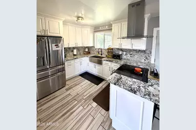 8310 N 55th Avenue, Glendale, AZ 85302 - Photo 3