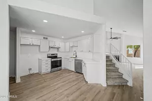 11014 N 59th Ln, Glendale, AZ 85304 - Photo 5