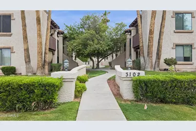3102 E Clarendon Avenue #206, Phoenix, AZ 85016 - Photo 9