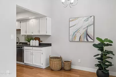 3102 E Clarendon Avenue #206, Phoenix, AZ 85016 - Photo 11