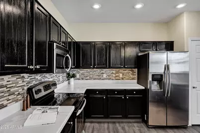 6625 S 16th Drive, Phoenix, AZ 85041 - Photo 15