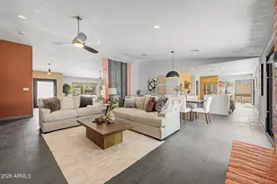 2276 E Christy Dr, Phoenix, AZ 85028 - Photo 9