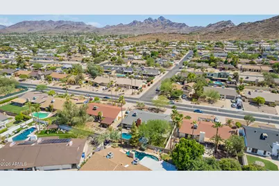 2276 E Christy Drive, Phoenix, AZ 85028 - Photo 39