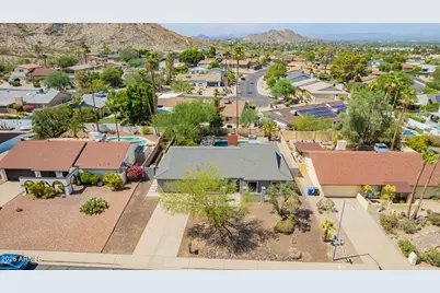 2276 E Christy Drive, Phoenix, AZ 85028 - Photo 35