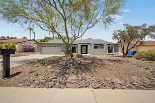 2276 E Christy Dr, Phoenix, AZ 85028 - Photo 1