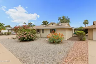 10208 W Pinehurst Dr, Sun City, AZ 85351 - Photo 7