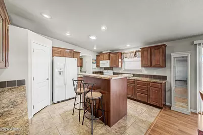 7505 E Balmoral Avenue, Mesa, AZ 85208 - Photo 15