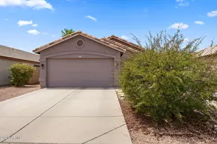 14739 W Watson Ln, Surprise, AZ 85379 - Photo 3