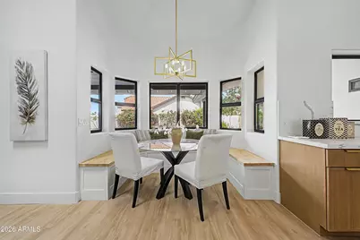 6002 E Winchcomb Drive, Scottsdale, AZ 85254 - Photo 5
