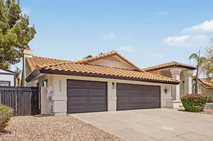6002 E Winchcomb Dr, Scottsdale, AZ 85254 - Photo 35