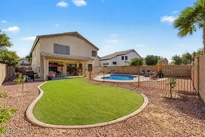 284 W Goldfinch Way, Chandler, AZ 85286 - Photo 3